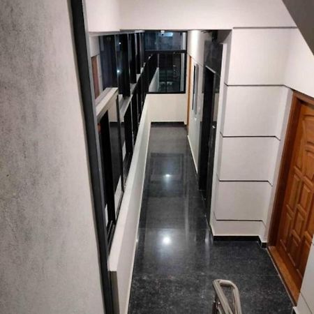 Golden Chariot 1Bhk Flat Manyata Tech Park Bangalore Exterior foto