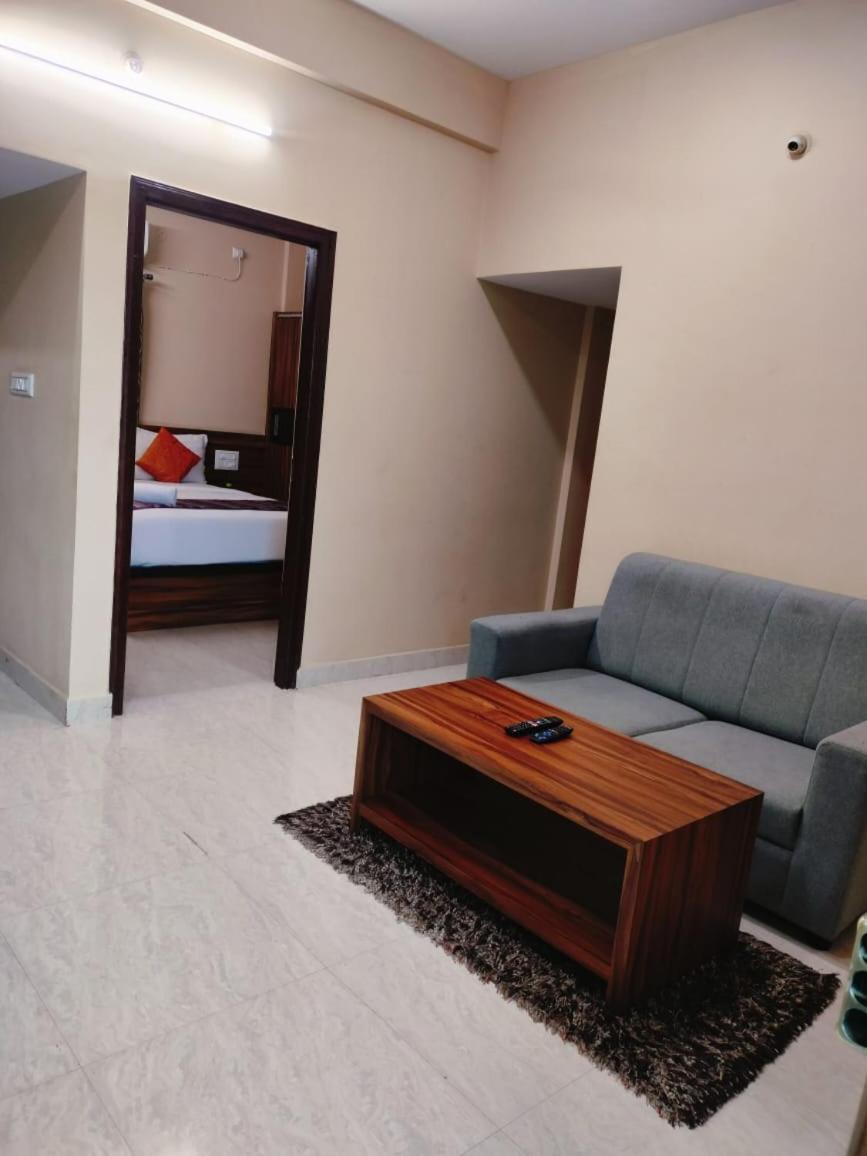 Golden Chariot 1Bhk Flat Manyata Tech Park Bangalore Exterior foto